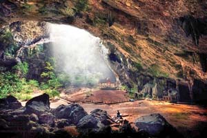 تصاويري از شگفت انگيزترين غارهاي جهان