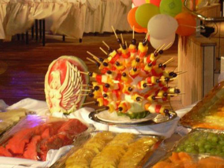 چیدمان و تزئین قشنگ میوه شب یلدا دی 92