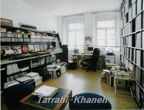 http://rozup.ir/up/tarrahi-khaneh/Pictures/Home-Office-Designs/Workspaces-of-Composers-DJs-and-Music-Enthusiasts/412_494x376.jpg