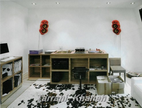 http://rozup.ir/up/tarrahi-khaneh/Pictures/Home-Office-Designs/Workspaces-of-Composers-DJs-and-Music-Enthusiasts/713_494x376.jpg