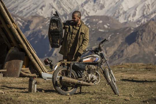 دانلود فیلم این جا کسی نمی میرد 