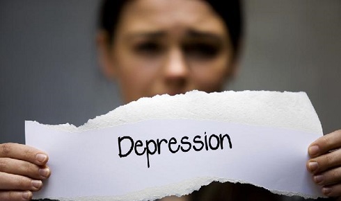  چگونه افسردگی با خودکشی در ارتباط است؟