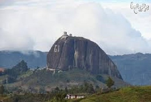  صخره دیدنی «گواتاپی» در کلمبیا