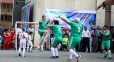 ویدئو: مسابقه فوتبال برای شادی کودکان بیمار سرطان