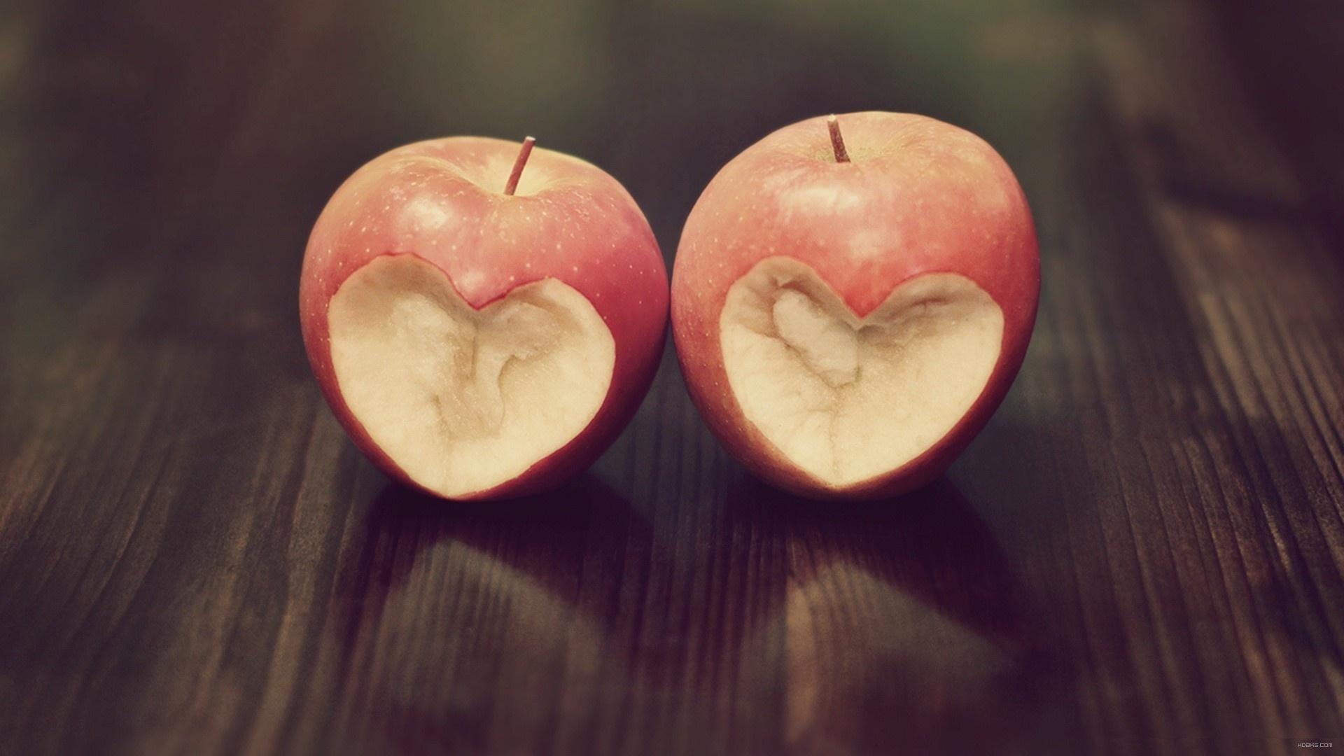 سیب عشق