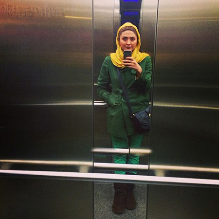 عکس سلفی مریم معصومی بازیگر همه چیز آنجاست در آسانسور