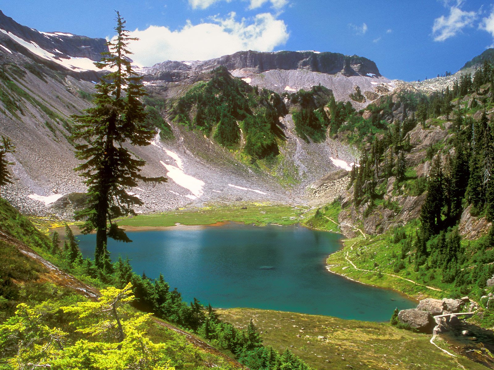https://rozup.ir/up/aminreza/Pictures/Alpine_Jewel,_Bagley_Lake,_Mount_Baker_Wilderness,_Washington.jpg