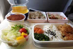 چرا طعم غذا در هواپیما فرق دارد؟