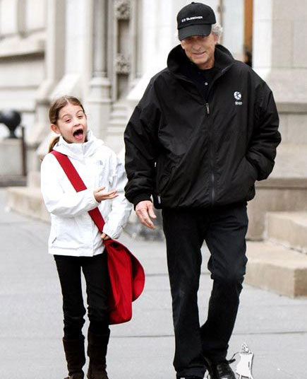 مایکل داگلاس به همراه دخترش