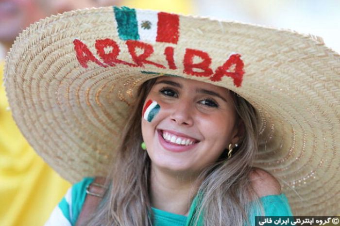 بهترین تصاویر دختران زیبا روی جام جهانی