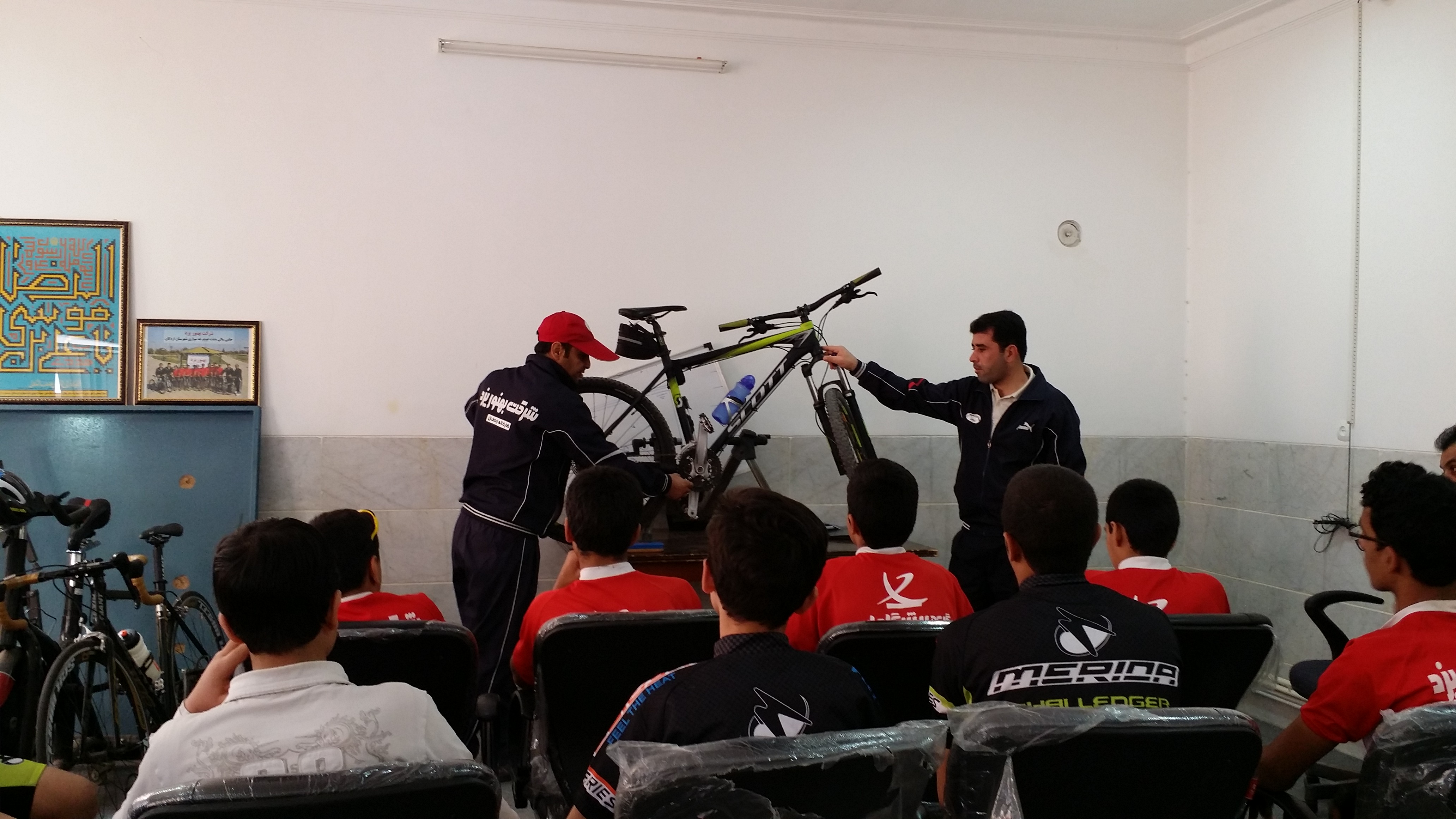 برگزاری کلاس آموزشی تعمیرات ونگهداری دوچرخه