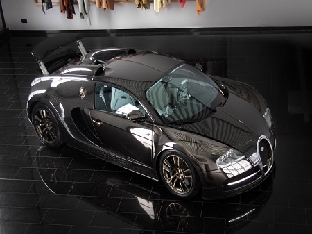 عکسHD از Bugatti Veyron Carbon