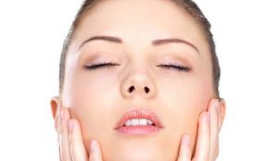 راه های درمان اثرات جوش بر روی صورت