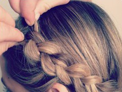 آموزش تصویری بافت موی دخترانه به شکل قلب