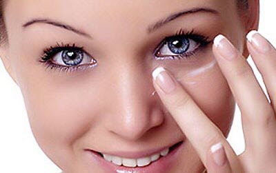 از بین بردن عیب های بینی به کمک آرایش