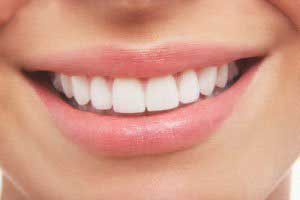 راه های سفیدتر کردن دندان تا عید