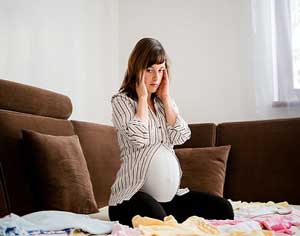 عوامل سردردهای میگرن در دوران بارداری