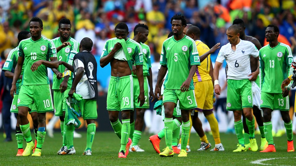 فيفا فوتبال نيجريه را تعليق کرد