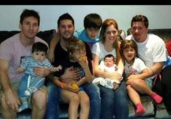 عکس مسی و خانواده اش Messi and his family pictures