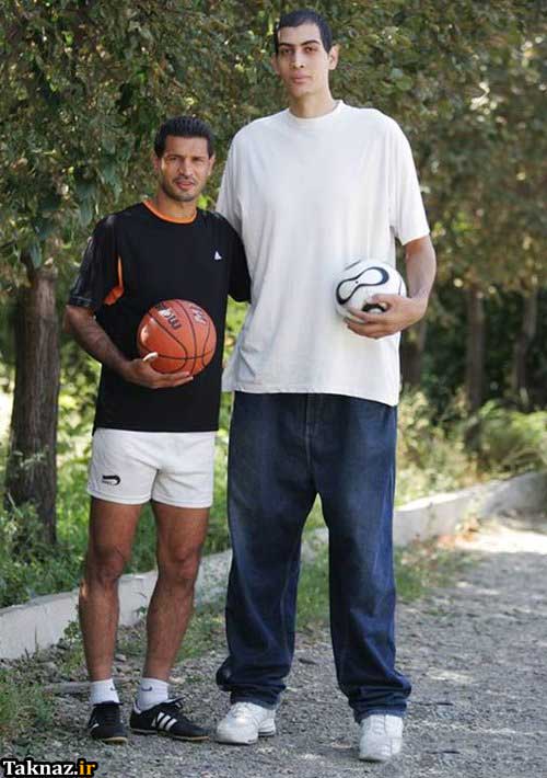 علی دایی در کنار بسکتبالیست بلند قد ! (+عکس)