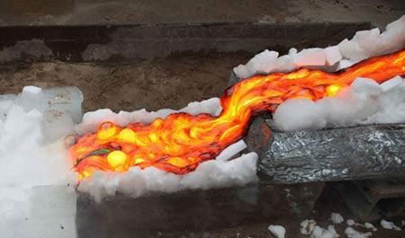 پختن کباب روی آتشفشان! + تصاویر