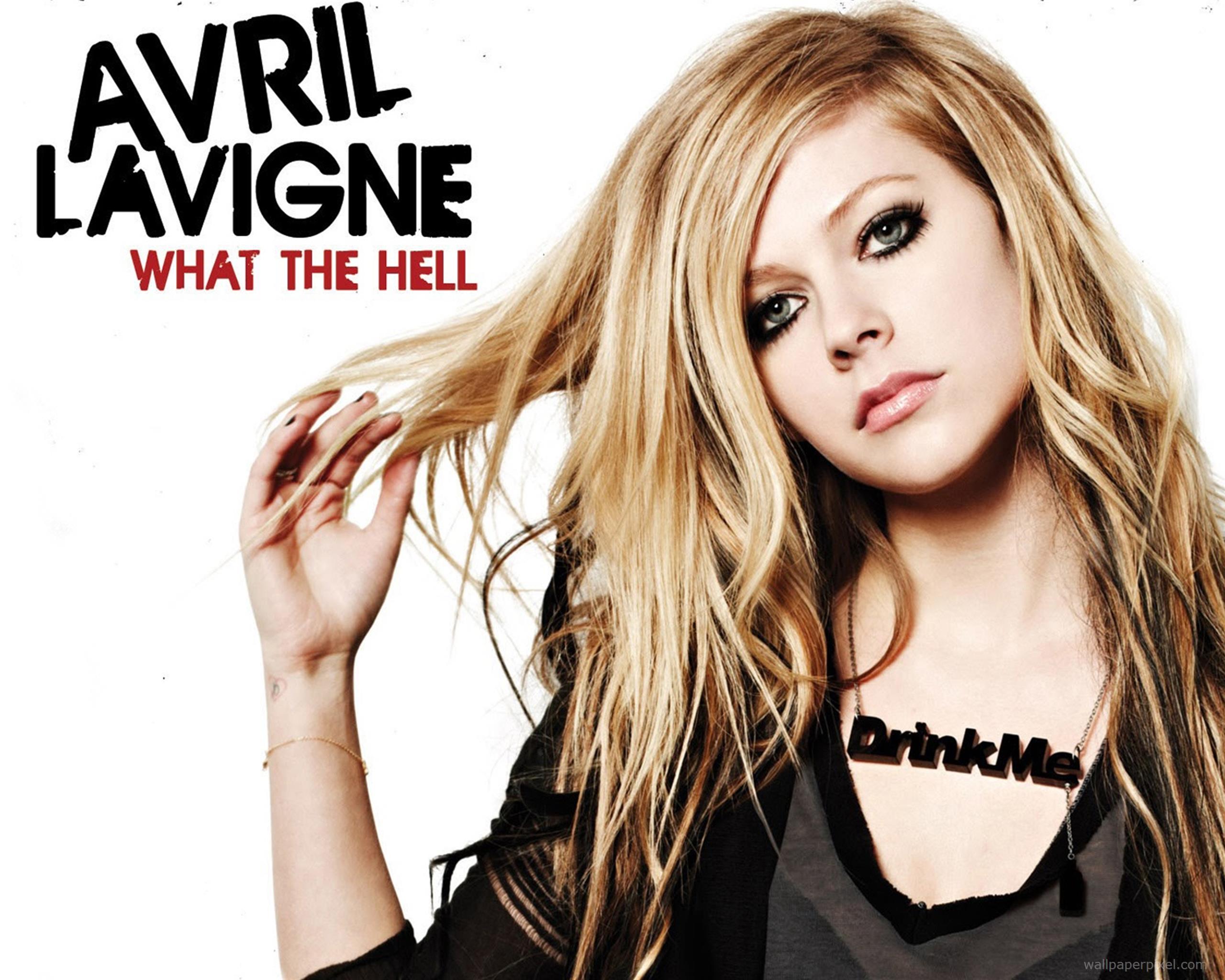 دانلود آهنگ Avril Lavigne - girl friend