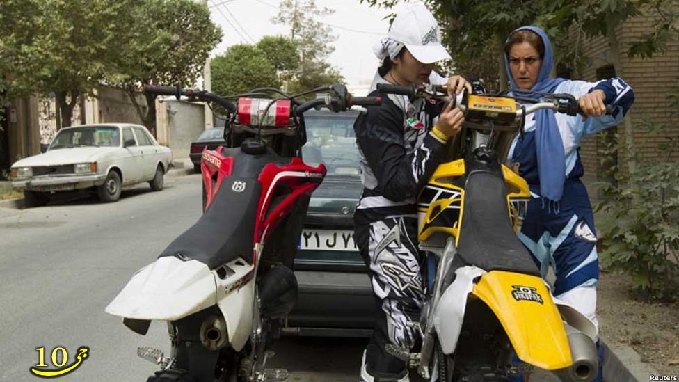 تصاویر بسیار جالب از موتورسواری دختران در تهران