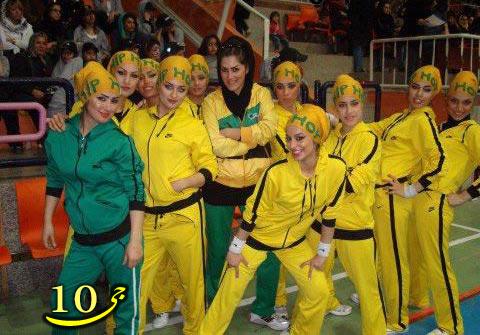 مسابقه رقص با حضور دختران تهرانی! + تصویر