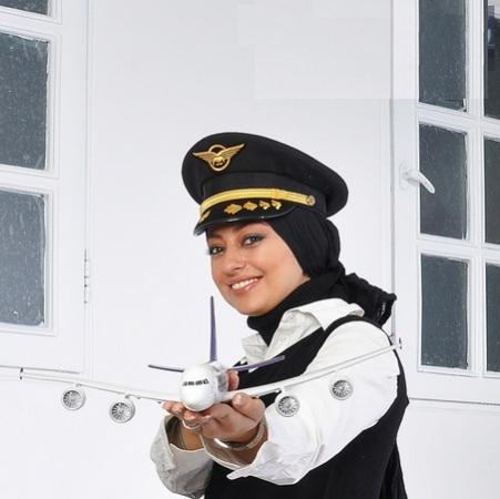 عکس/ هنرپیشه سرشناس زن در لباس خلبانی 