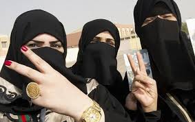 روش داعش برای جذب زنان و دختران 