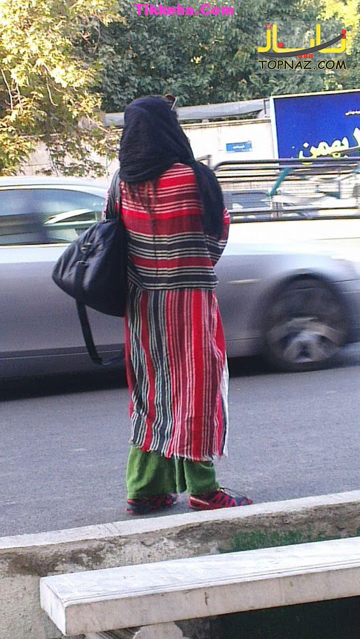 دختر تهرانی با لنگ حمام در خیابان! / عکس  