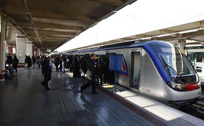 پای آزادی های یواشکی به مترو هم باز شد / تصاویر