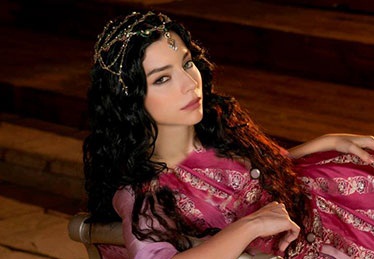 مروه بولگور ( زینب در کوزی گونی ) در سریال حریم سلطان