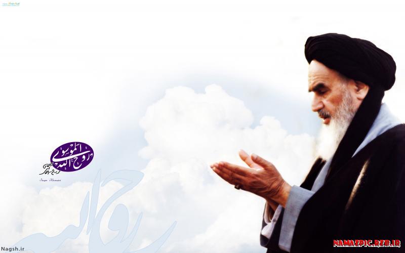 دانلود تصویر با کیفیت امام خمینی در حال اقامه نماز - قنوت