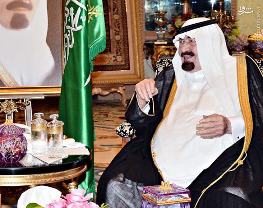زخم پادشاه سعودی سوژه شد/عکس