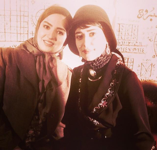 عکس پریناز ایزدیار و گلاره عباسی در پشت صحنه سریال شهرزاد