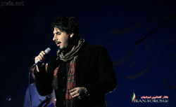 خواجه امیری: موسیقی جام جهانی باید صمیمی باشد / مگر جنگ است که مارش بزنیم؟