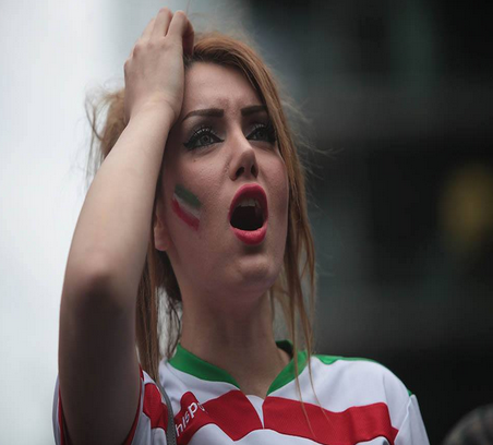 عکس تماشاگران دختر ایرانی در جام جهانی
