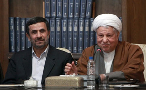 تماس تلفنی احمدی‌نژاد با هاشمی 