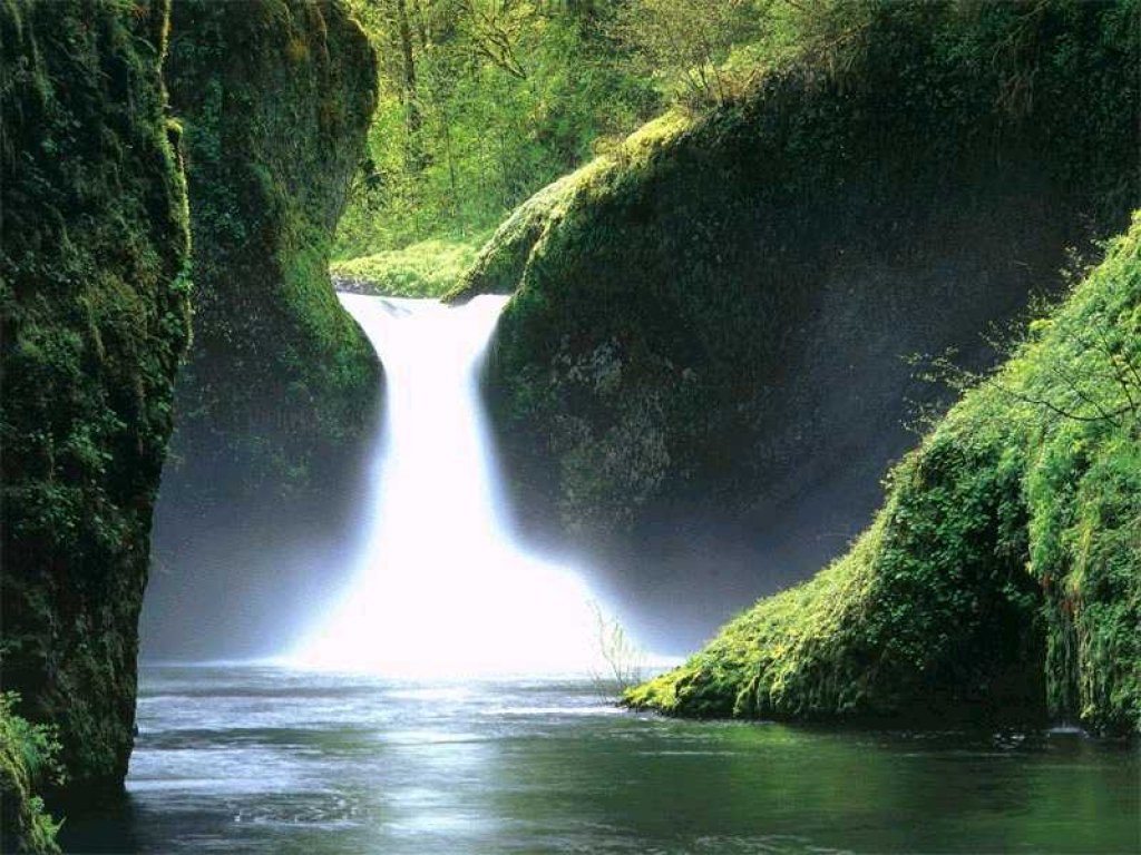 آبشاری زیبا
