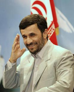 تکذیب سکته احمدی نژاد و عذرخواهی ایرنا