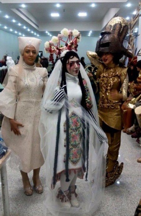 تصاویری از شو لباس دختران در دانشگاه الزهرا تهران