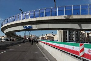 خبر خودکشی یک دانشجو در پل مدیریت تهران ۱۵ اردیبهشت ۹۴