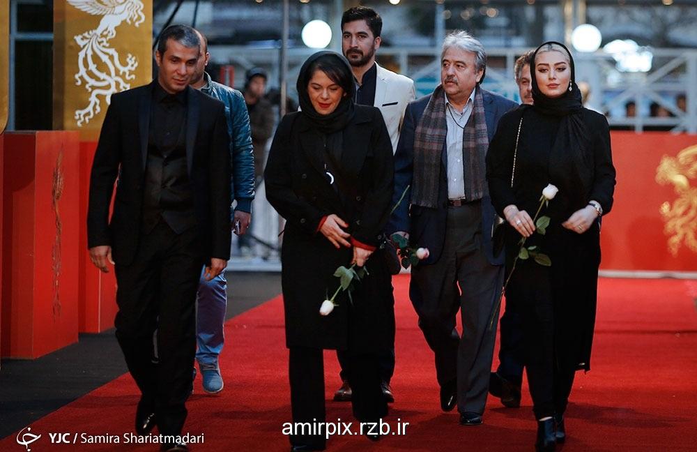 مدل تیپ سحر قریشی در افتتاحیه سی و چهارمین جشنواره فیلم فجر