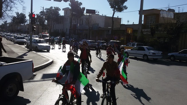 همایش دوچرخه سواری به مناسبت دهه فجر انقلاب اسلامی