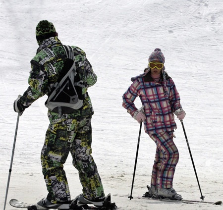 زنان پلیس به پیست های اسکی تهران