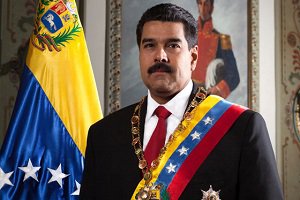 حرکت عجیب رئیس جمهور ونزوئلا در حال سخنرانی+ عکس