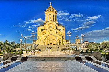 کلیسای جامع تثلیث، بزرگترین کلیسای ارتدکس در جهان (+تصاویر)
