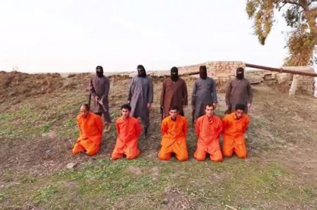 جنایات داعش /اعدام فجیع ۱۳ عراقی به اتهام جاسوسی