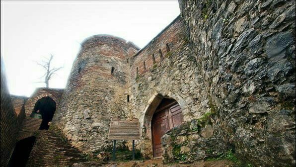 عکس زیبای قلعه بندبن از مهمترین و زیبا‌ترین آثار باستانی گیلان 